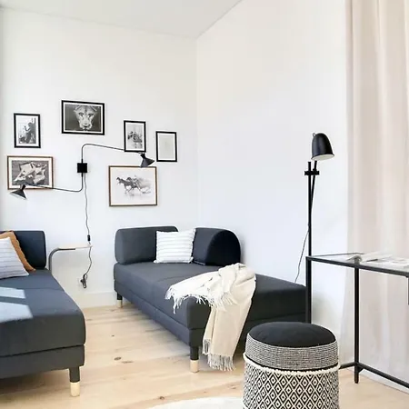Family Riverside Downtown Apartment
